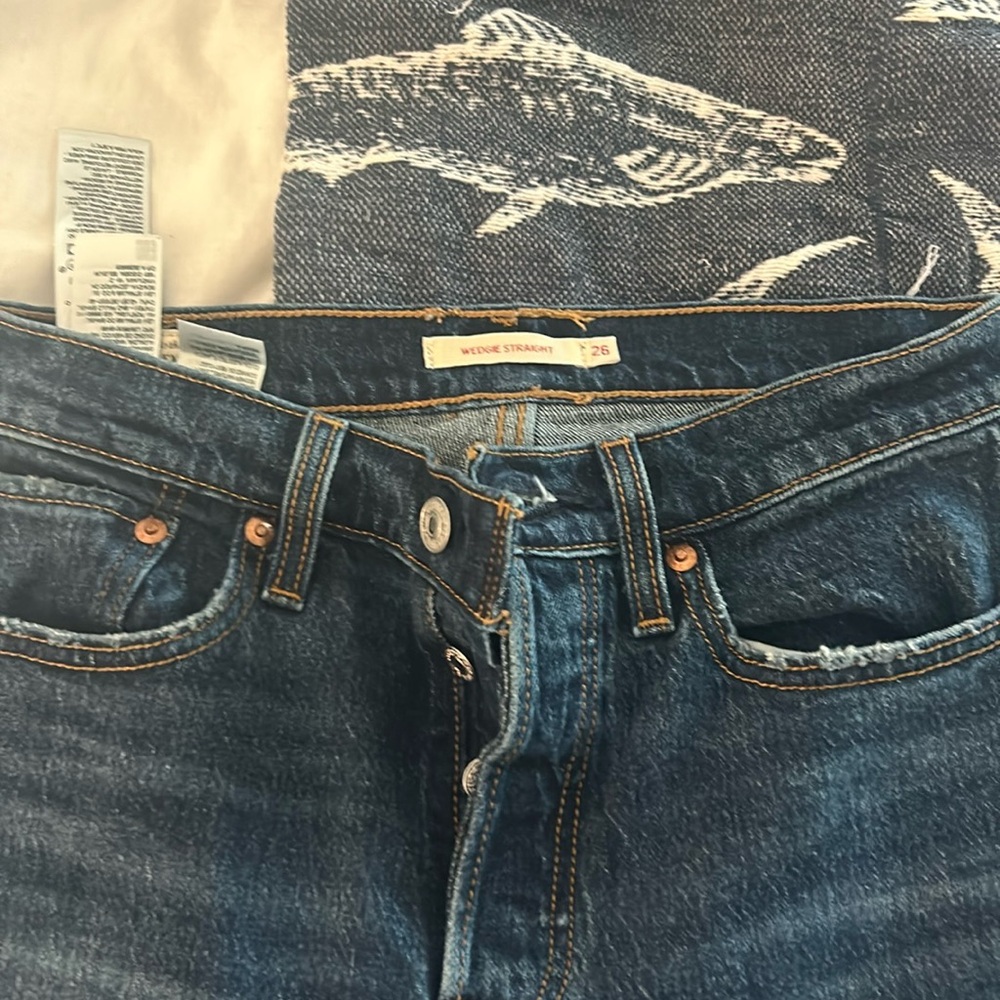 LEVIS WEDGIE STRAIGHT JEAN